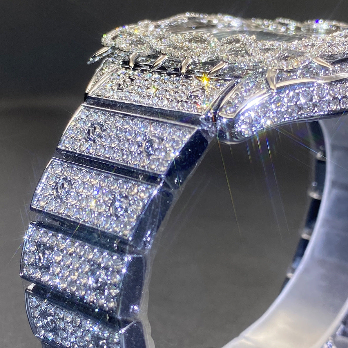 Men's luminous diamond watch
